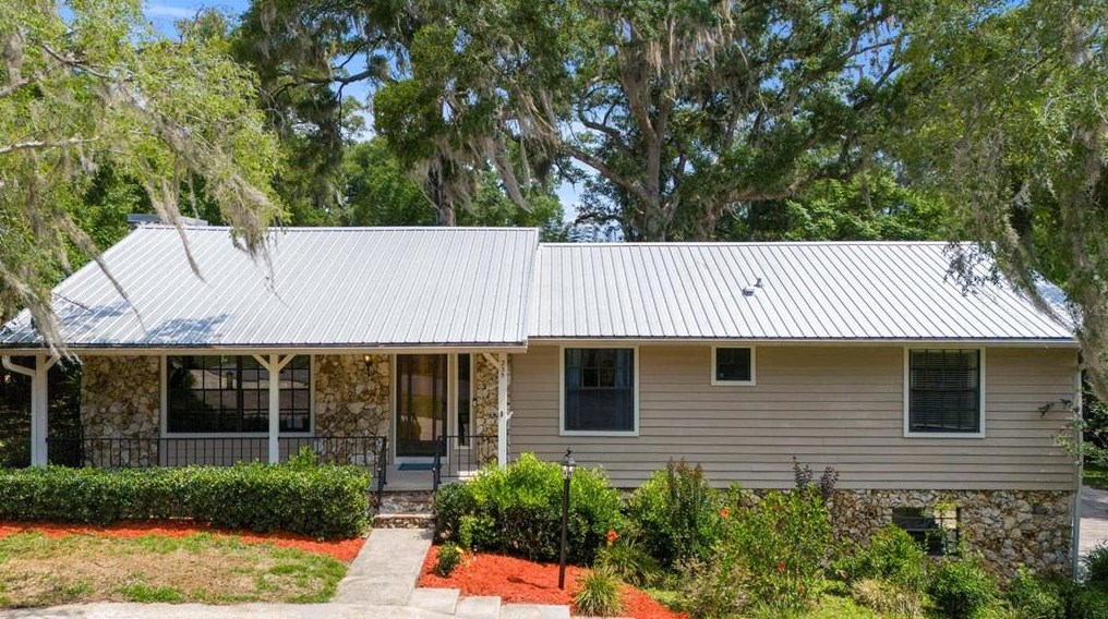235 Kincaid Ave, Deland, FL 32724-8322