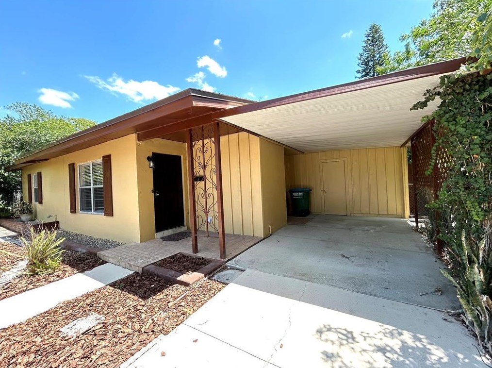 787 Superior St, Deltona, FL 32725-5541