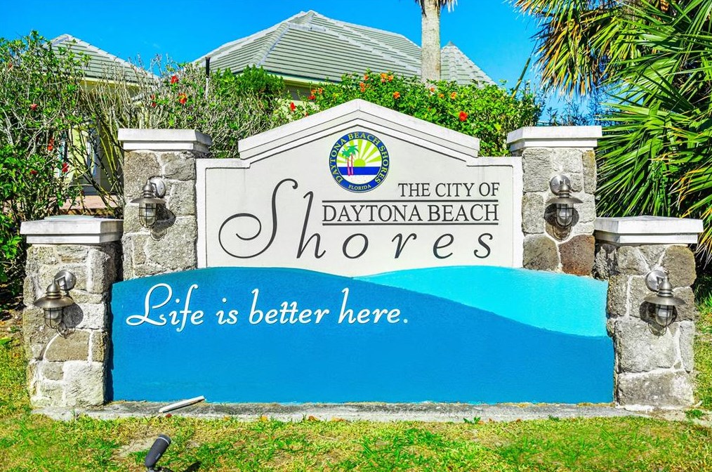 3145 Atlantic Ave, Daytona Beach FL  32118-6271 exterior