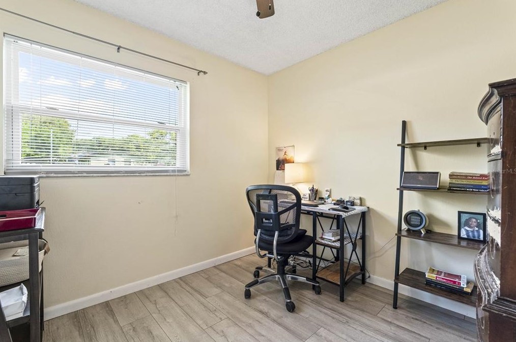 1045 Oaktree Ln, Deland FL  32720-7234 exterior