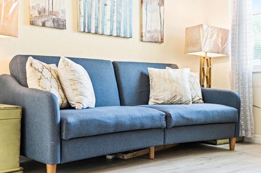 1045 Oaktree Ln, Deland FL  32720-7234 exterior