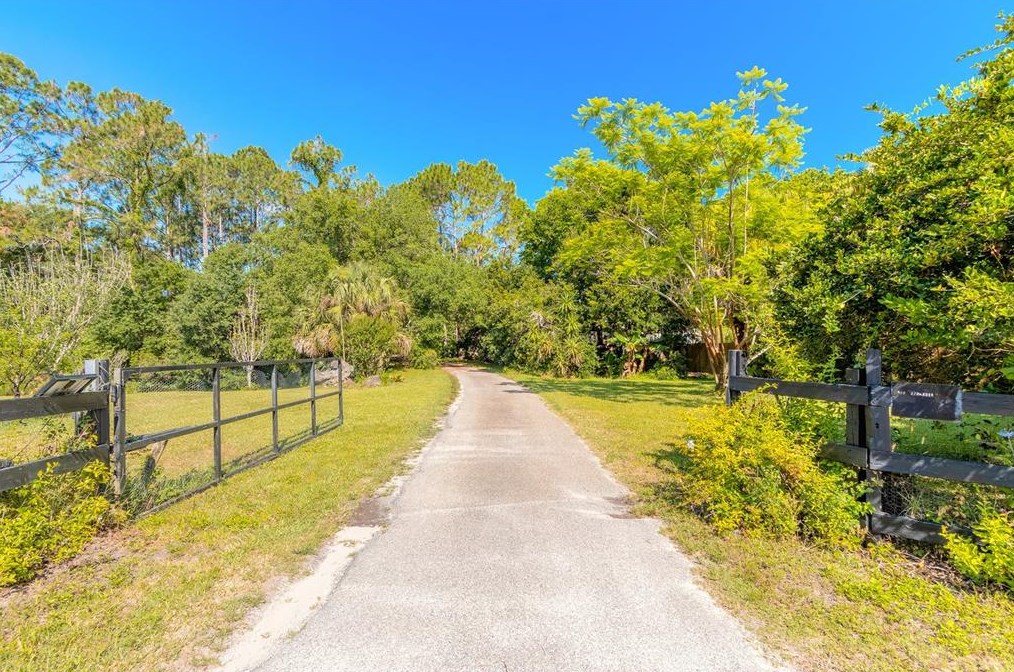 760 Russell Rd, New Smyrna, FL 32168-8758