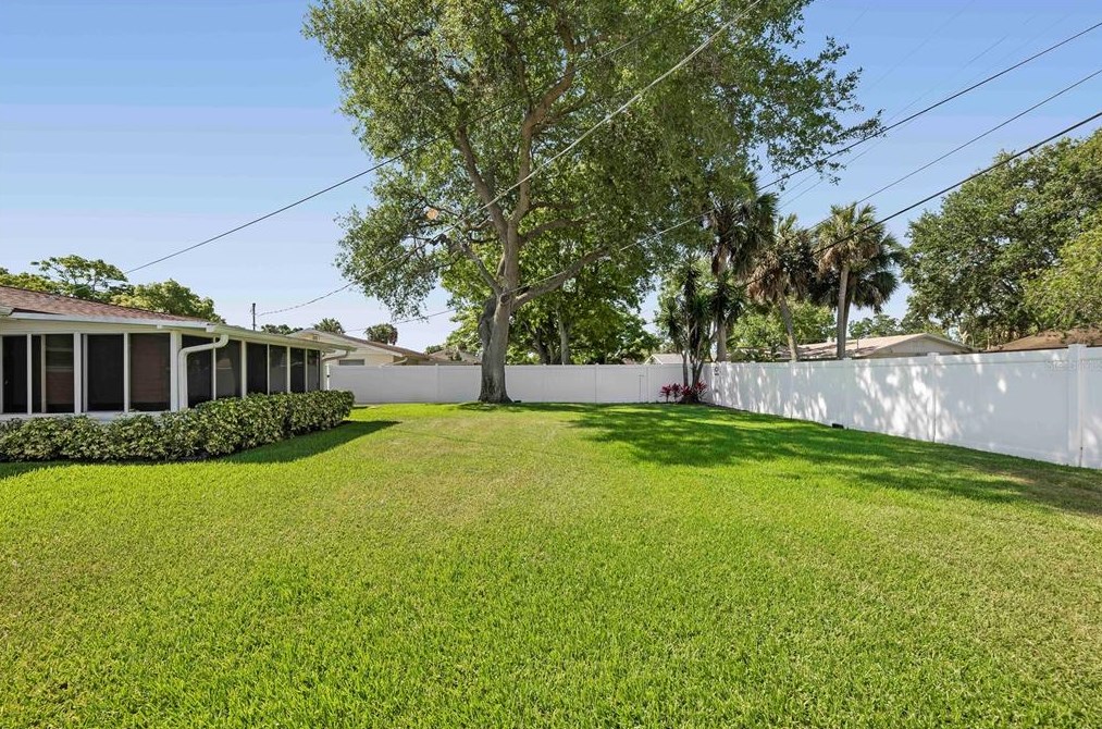 1304 Margina Ave, Daytona Beach, FL 32114-5948