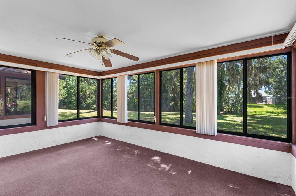 894 Stonybrook Cir, Daytona Beach FL  32127-4954 exterior