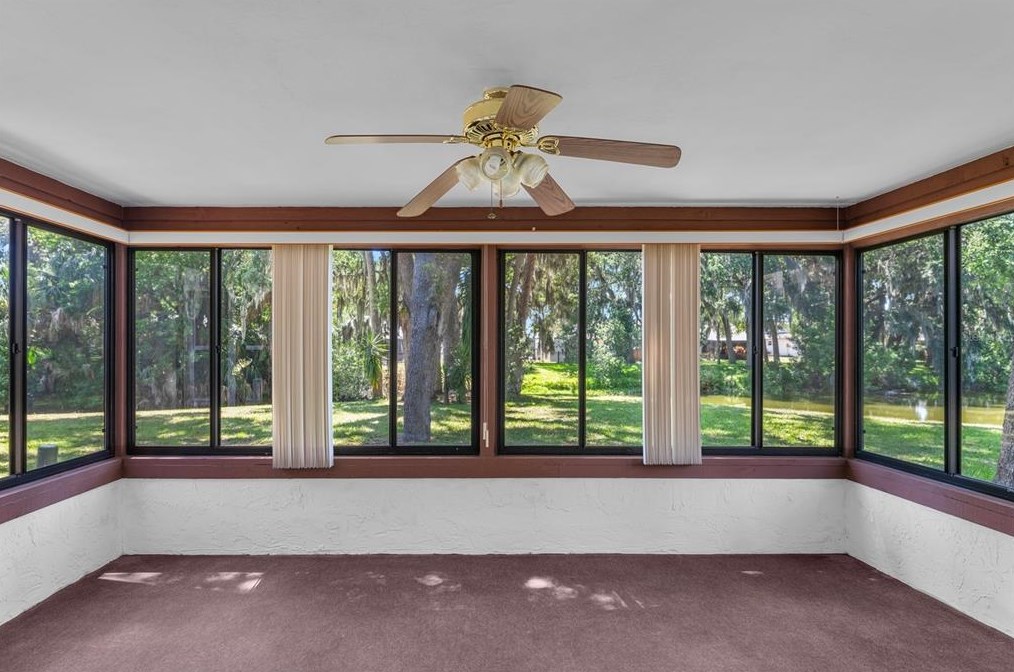 894 Stonybrook Cir, Daytona Beach FL  32127-4954 exterior