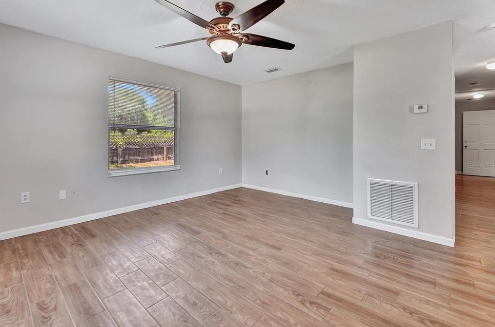 803 Buford Ave, Orange City, FL 32763-8848