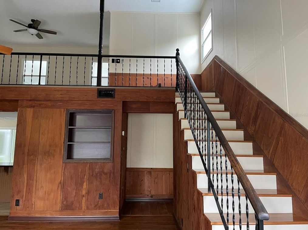 110 W Washington Ave, Deland, FL 32720