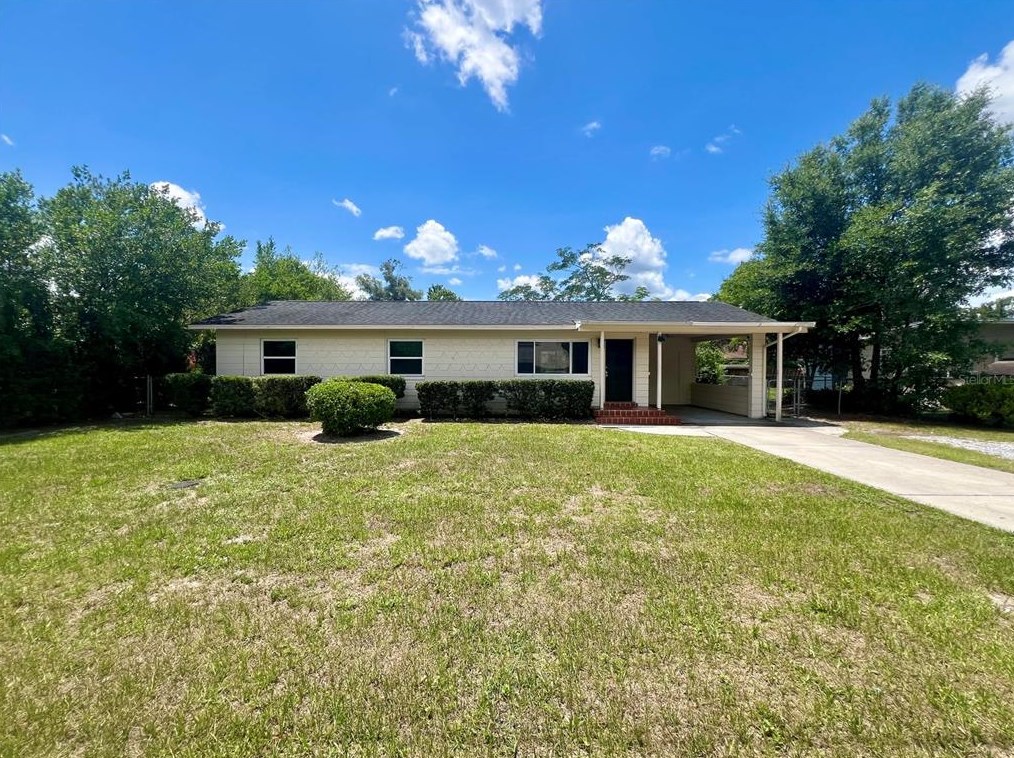 602 W Hogle Ave, Deland, FL 32720
