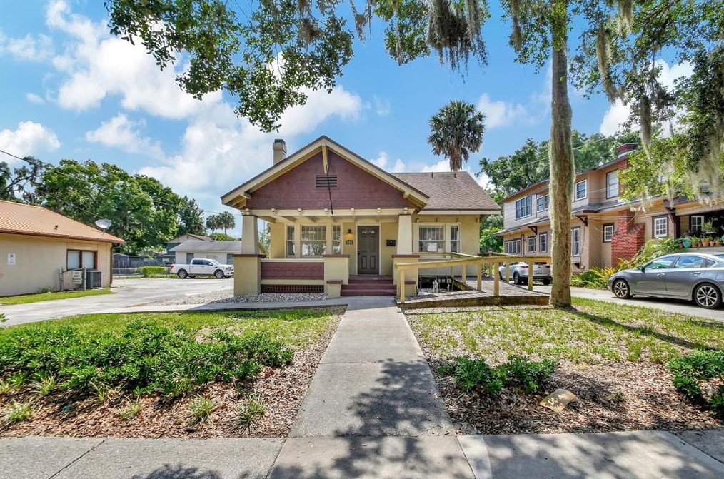 331 S Woodland Blvd, Deland, FL 32724