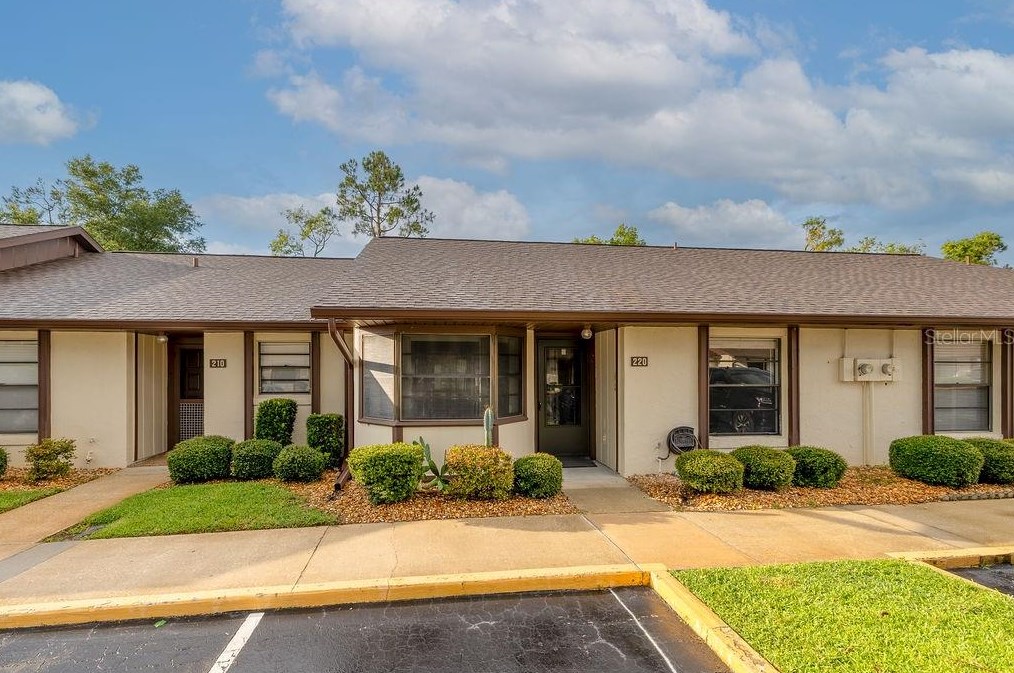220 Homewood Ave #11j, De Bary, FL 32713