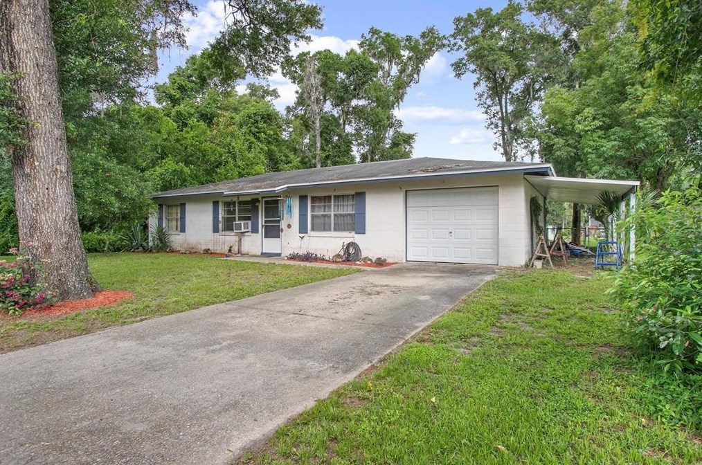 817 W Florence Ave, Deland, FL 32720