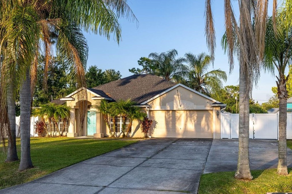 1857 2nd Ave, Deland, FL 32724