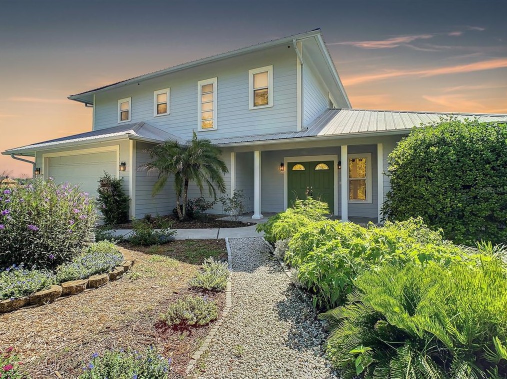 2423 E New York Ave, Deland, FL 32724