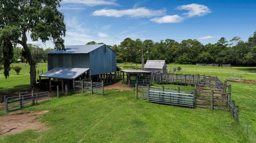 285 Fredrick Farm Rd, Bunnell, FL 32110