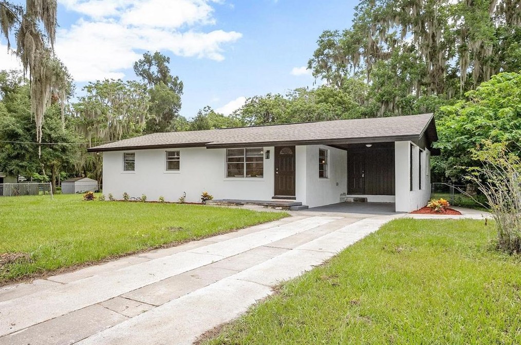 717 S Delaware Ave, Deland, FL 32720