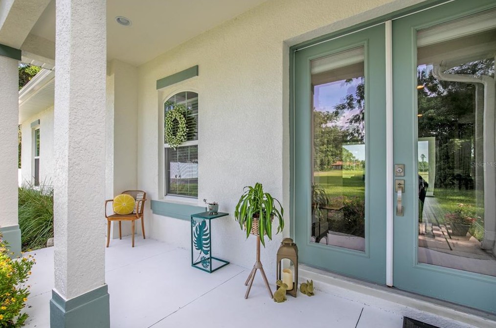 16935 Lakeview Ave, Umatilla, FL 32784