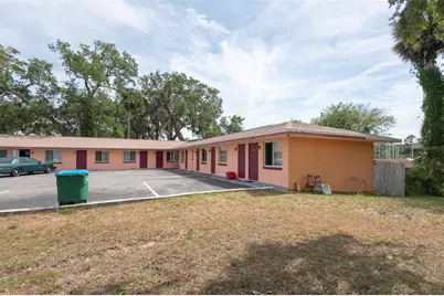 1028 Ridgewood Avenue, Daytona Beach, FL 32117 - Photo 4