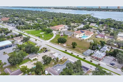 1028 Ridgewood Avenue, Daytona Beach, FL 32117 - Photo 12