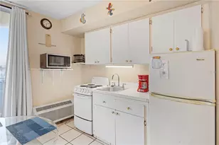 1233 S Atlantic Ave, Daytona Beach, FL 32118 - Photo 10