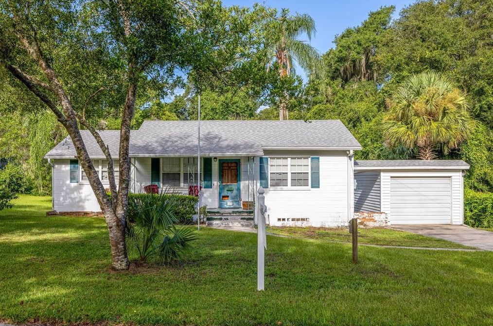 626 N High St, Deland, FL 32720