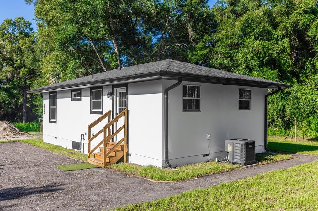 1522 S Orange Ave, Deland, FL 32720
