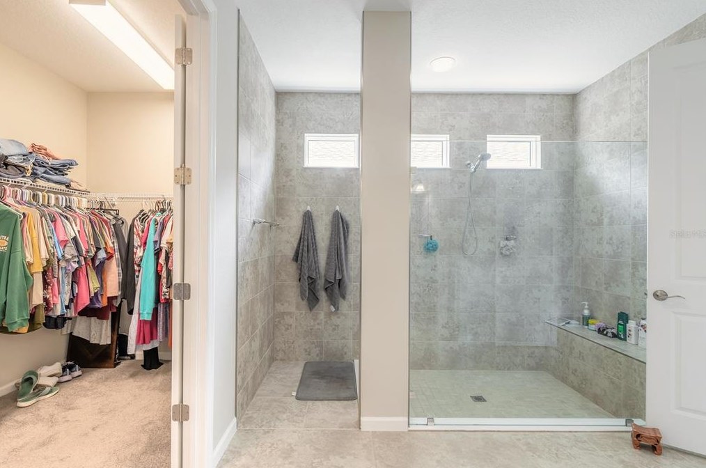 1074 Victoria Hl Dr, Deland FL  32724 exterior