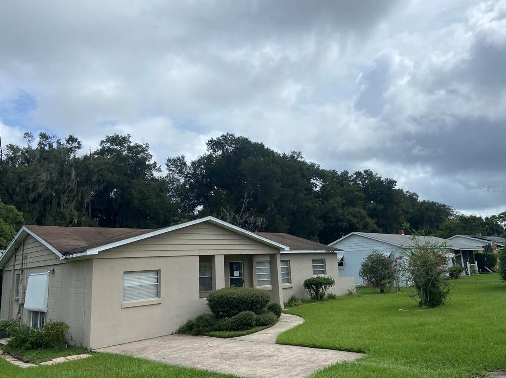 1415 Talton Ave, Deland, FL 32720