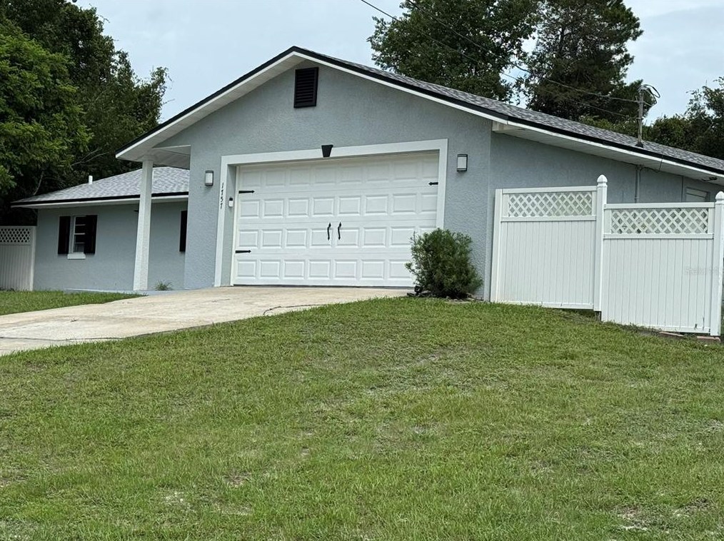 1757 Acadian Dr, Deltona, FL 32725-3948