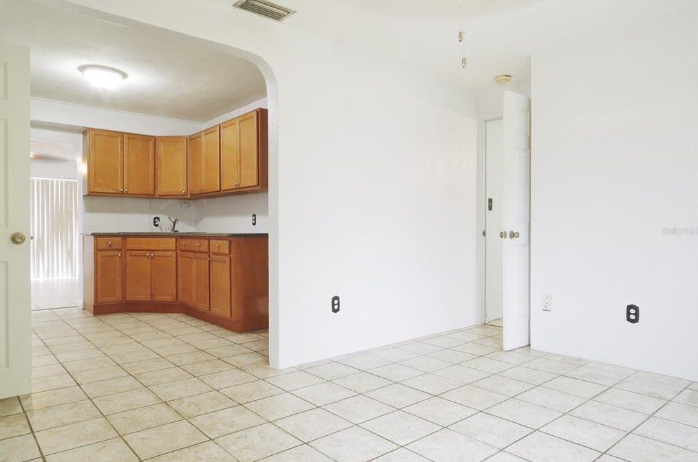 2654 Arlington Ave, New Smyrna, FL 32168