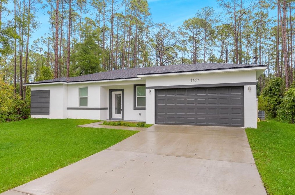 2107 East Pkwy, Deland, FL 32724
