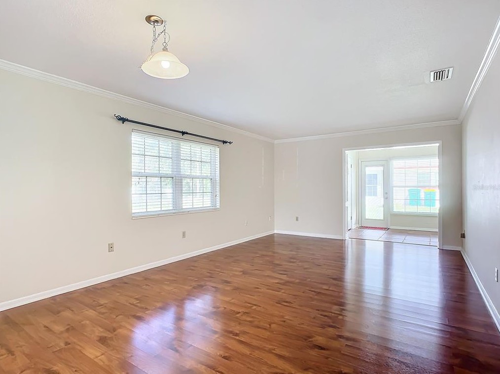 157 N Hill Ave #10, Deland, FL 32724