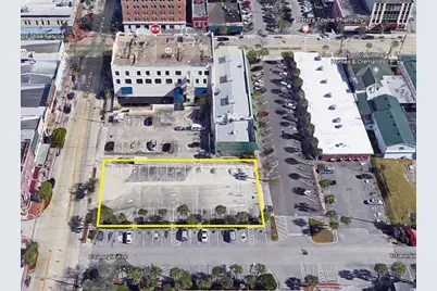 113 S Woodland Boulevard, Deland, FL 32720 - Photo 1