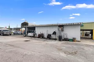 2480 N Woodland Blvd, Deland, FL 32720 - Photo 10