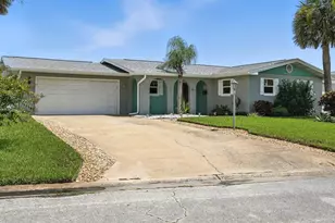 15 Longfellow Cir, Ormond Beach, FL 32176 - Photo 2