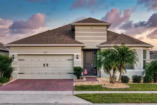 962 Compass Landing Dr, Orange City, FL 32763 - Photo 2