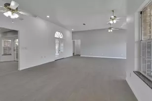 2400 S Glen Eagles Dr, Deland, FL 32724 - Photo 28