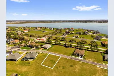 521 Blue Flag Drive, Auburndale, FL 33823 - Photo 4
