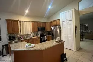 2238 Windcrest Lake Cir, Orlando, FL 32824 - Photo 4