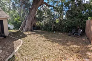 913 Lake Lindley Dr N, Deland, FL 32724 - Photo 26