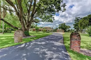 910 N Kepler Rd, Deland, FL 32724 - Photo 6