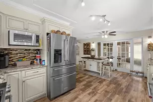 800 Hidden Oaks Ln, Oak Hill, FL 32759 - Photo 14