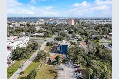 404 S Ridgewood Avenue, Daytona Beach, FL 32114 - Photo 6