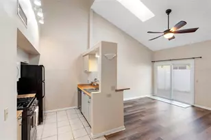 101 N Hill Ave, Deland, FL 32724 - Photo 12