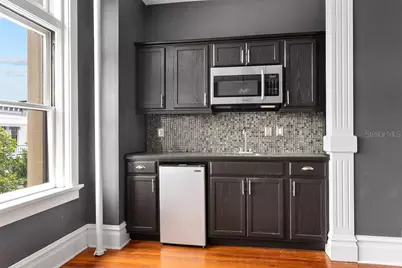 112 W Indiana Avenue #202, Deland, FL 32720 - Photo 8