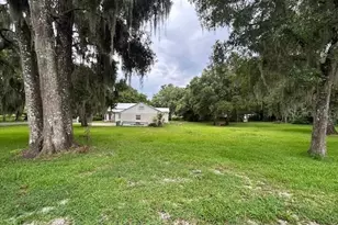 128 N Lakeview Dr, Lake Helen, FL 32744 - Photo 6