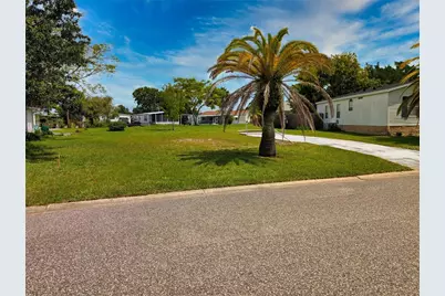 8 Applewood Circle, South Daytona, FL 32119 - Photo 2