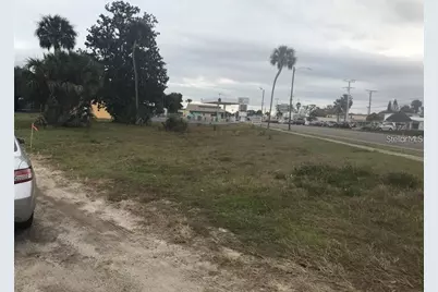 106 Lamont Street, Edgewater, FL 32132 - Photo 4