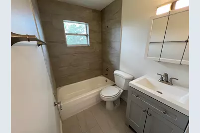 722 65th Avenue E, Bradenton, FL 34203 - Photo 14