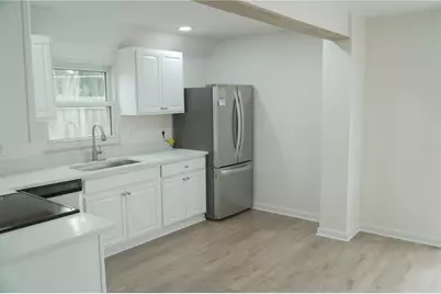 722 65th Avenue E, Bradenton, FL 34203 - Photo 4