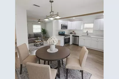 722 65th Avenue E, Bradenton, FL 34203 - Photo 6